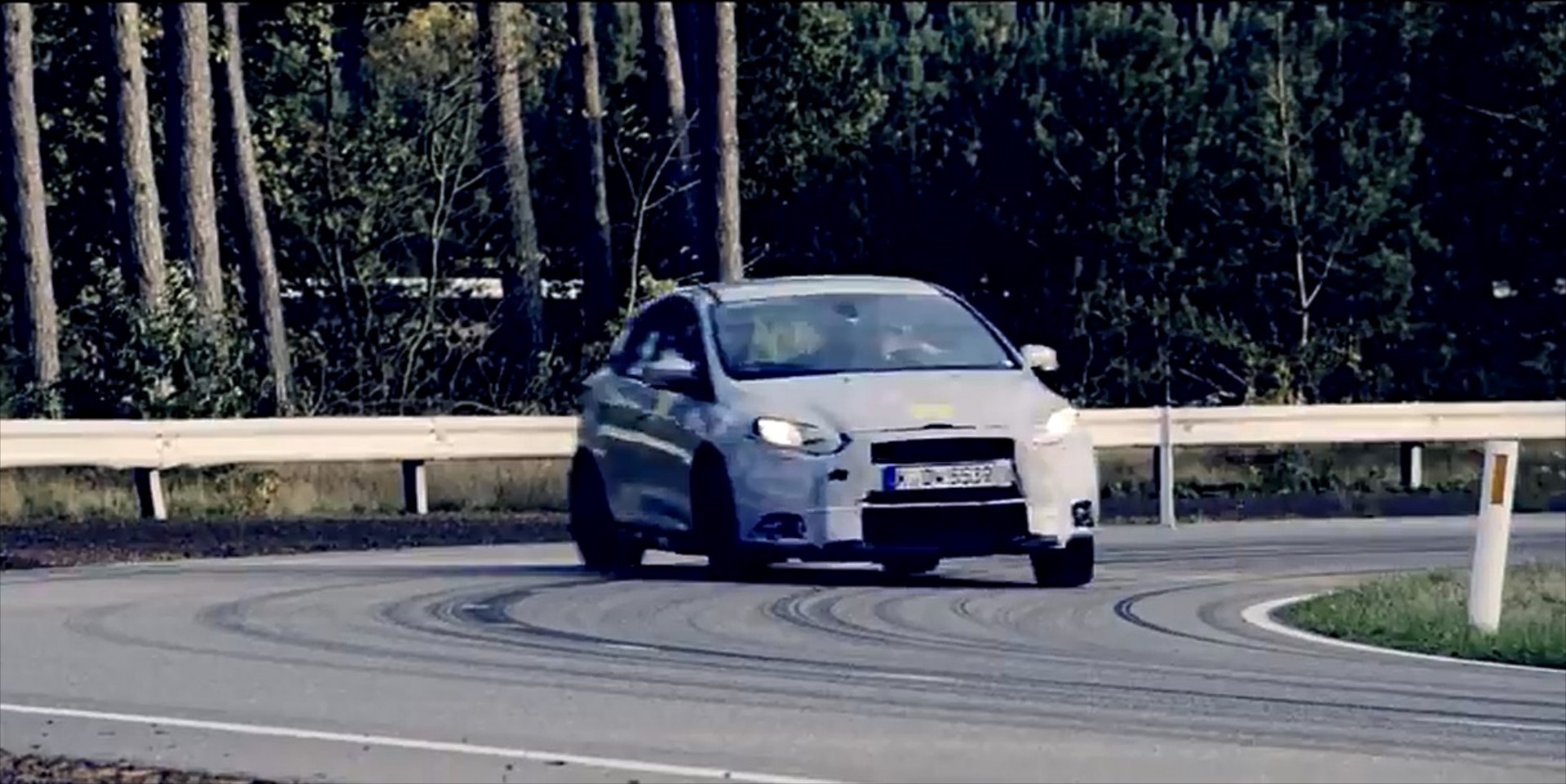 Ford Focus RS: Έρχεται 3 Φεβρουαρίου