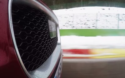 Με τη νέα Jaguar XE στο χιονισμένο Spa (VIDEO)