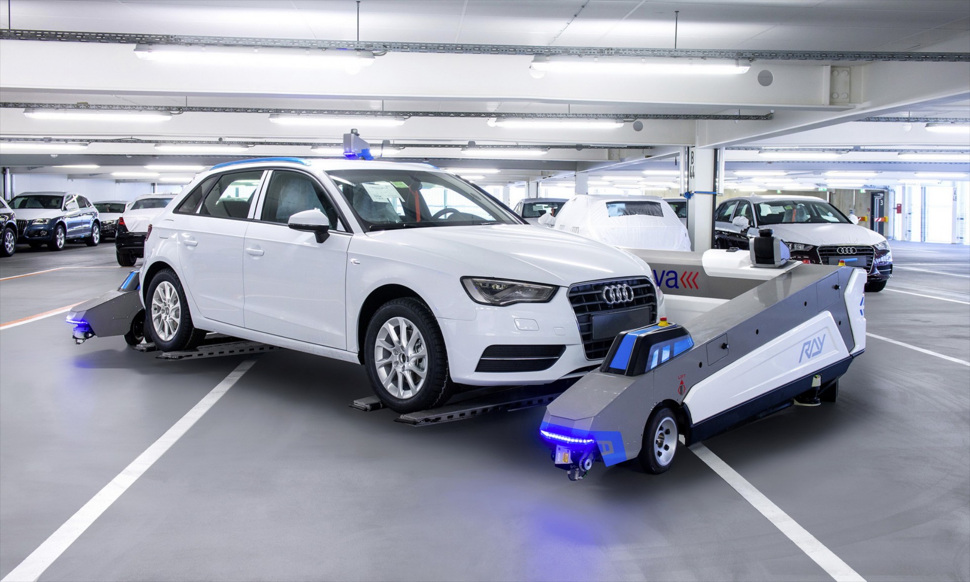 AUDI: Ρομπότ μεταφορέας στα εργοστάσια