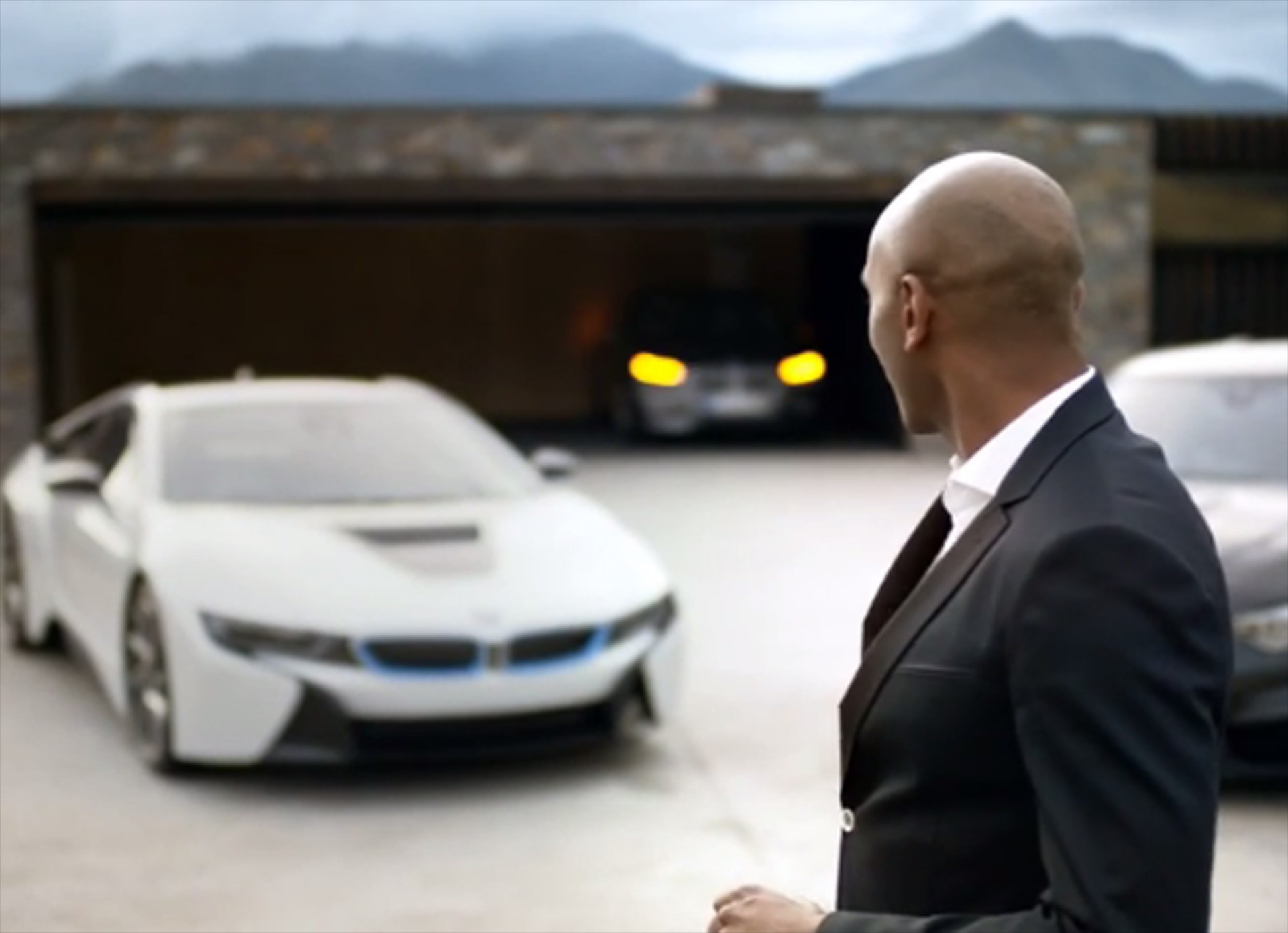 Μικρή γεύση από τη νέα BMW Σειρά 7 (VIDEO)