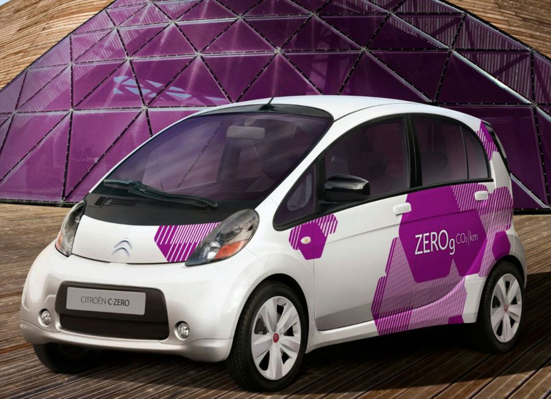 Νέας γενιάς ηλεκτρικά ετοιμάζει η Peugeot-Citroen