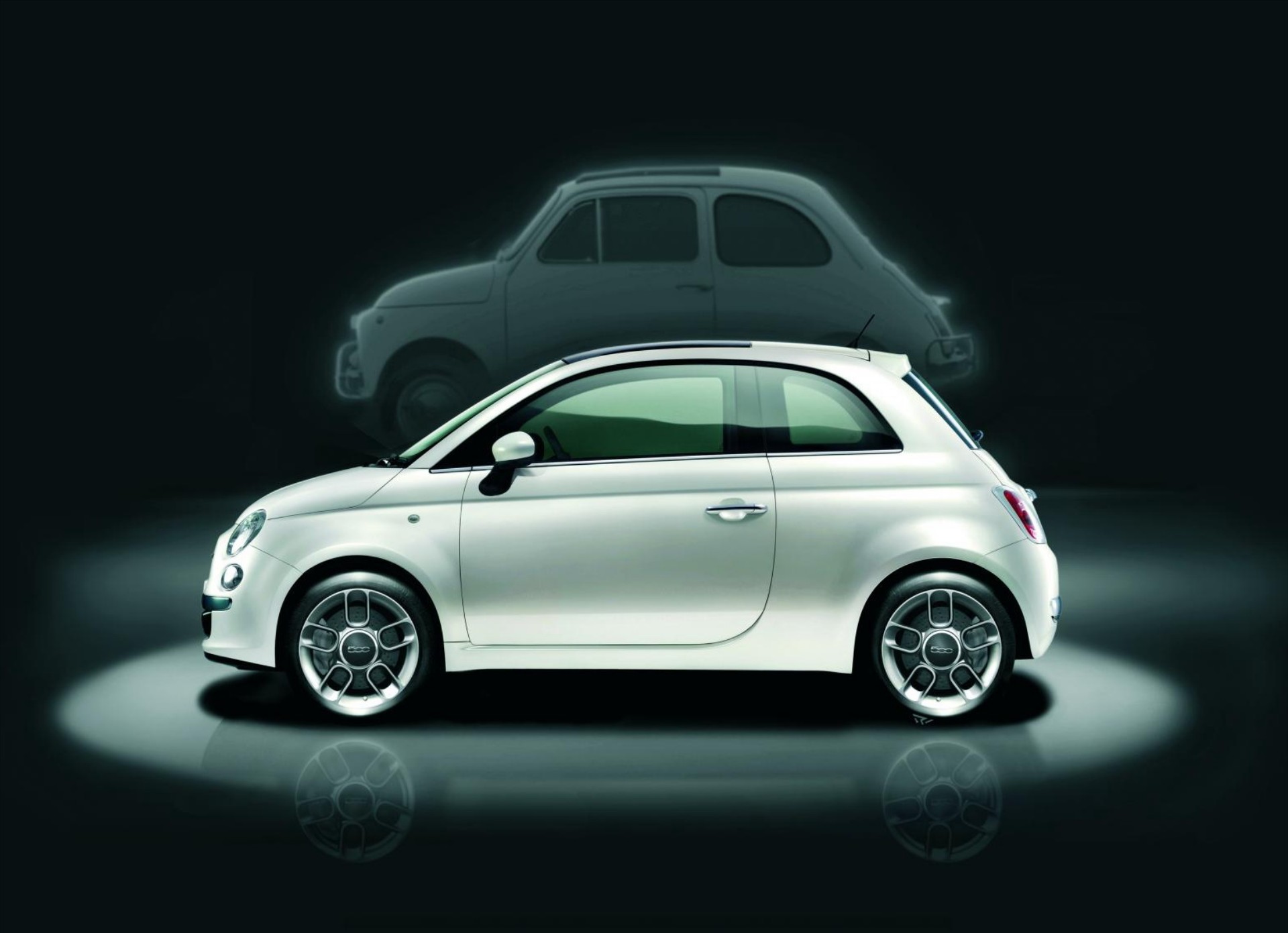 Φρεσκαρισμένο Fiat 500 στις 4 Ιουλίου
