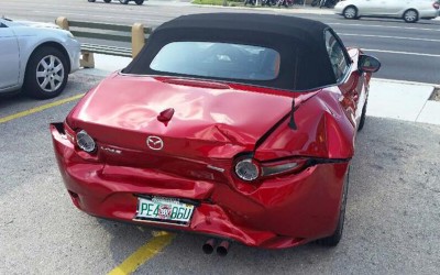 Του τρακάρουν το νέο Mazda MX-5. Τι έκανε η εταιρεία;