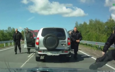 Videο: Δεν προσπερνάς ποτέ αστυνομικούς στη Ρωσία