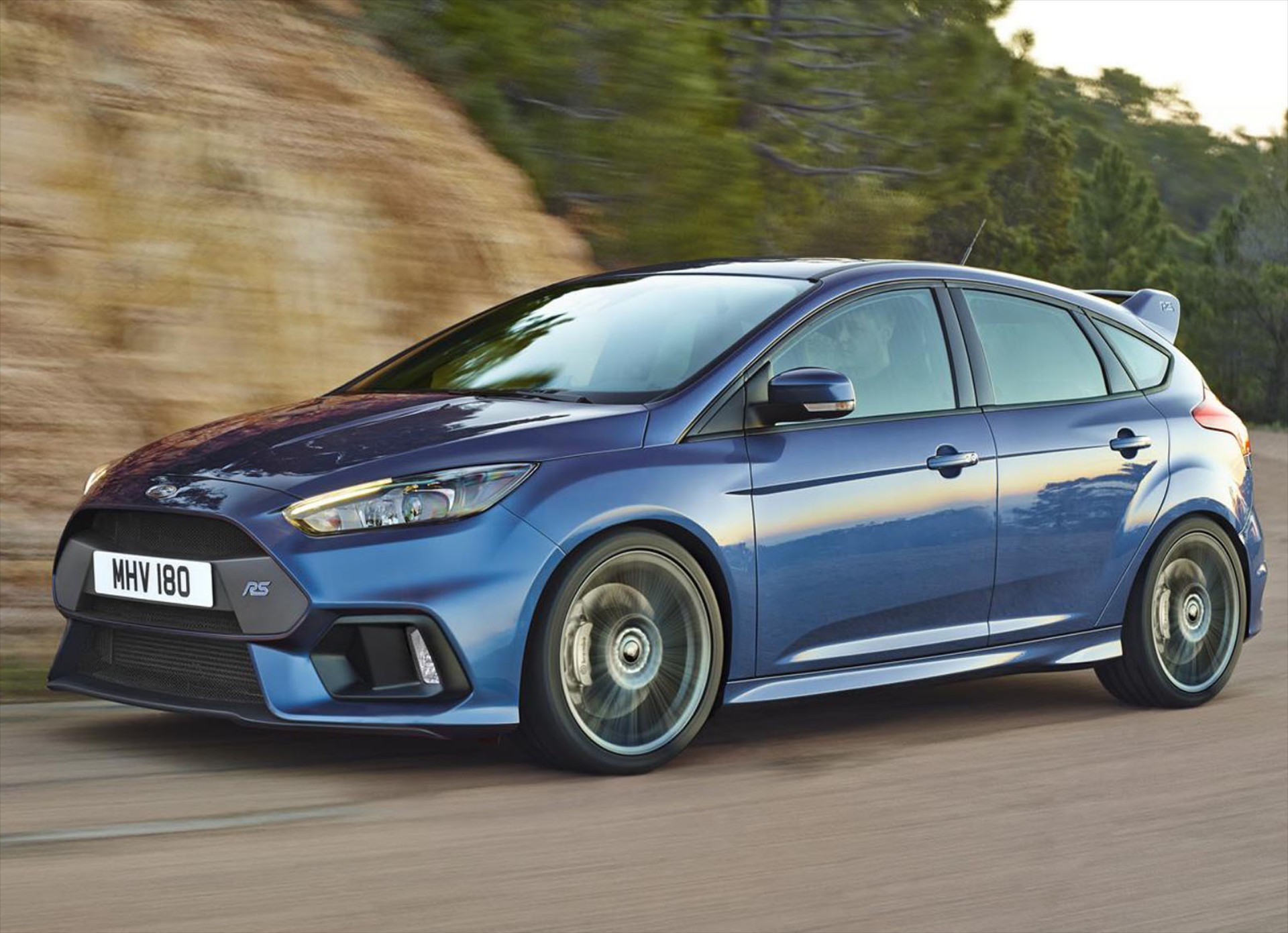 Νέο Ford Focus RS (VIDEO)