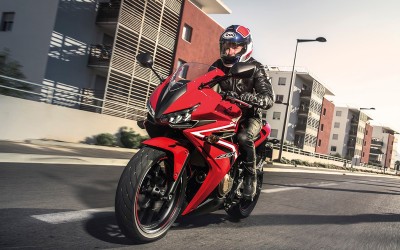 Πρώτη γεύση της Honda CBR500R MY16