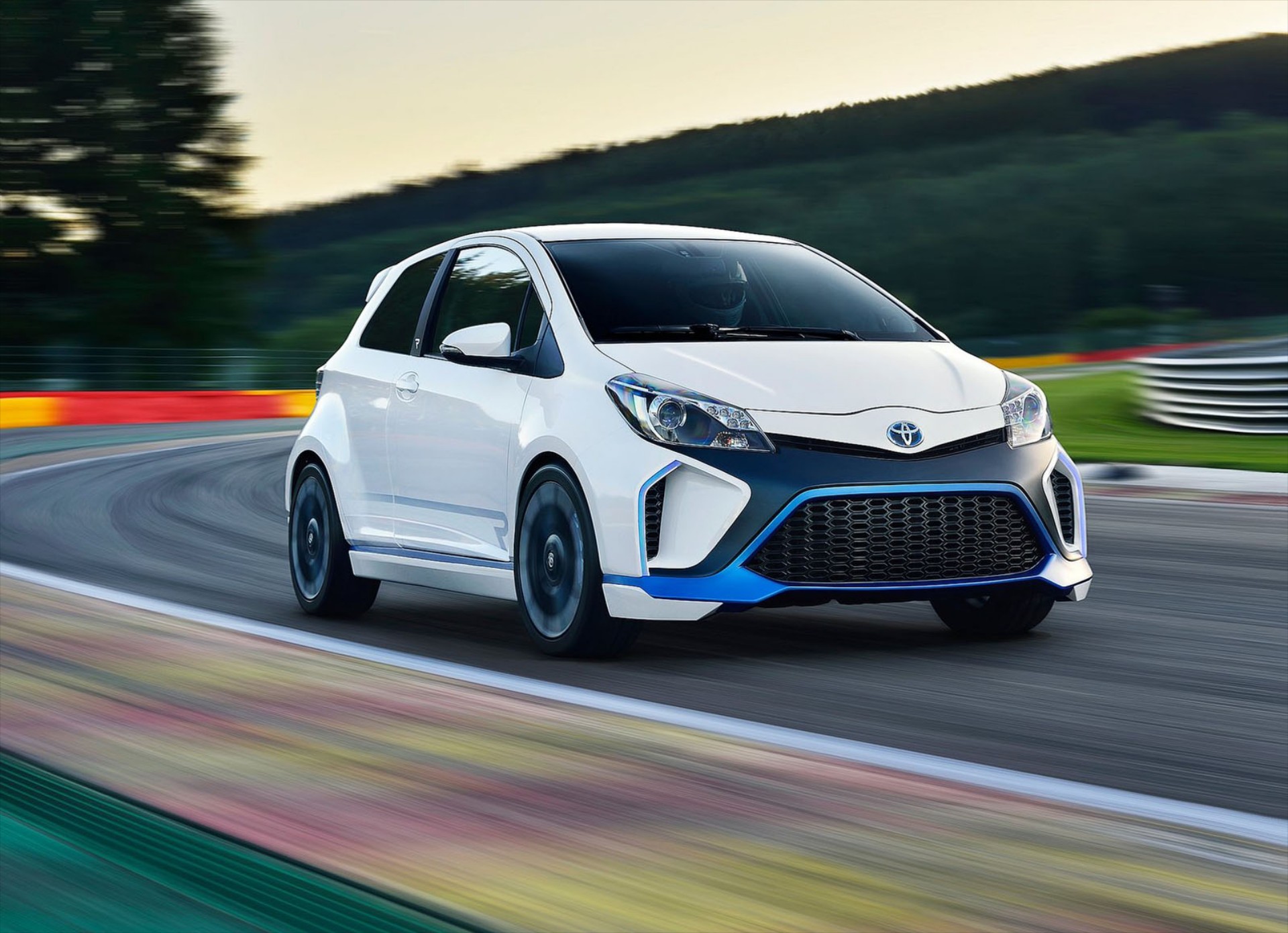 Στα σκαριά το γρήγορο Yaris
