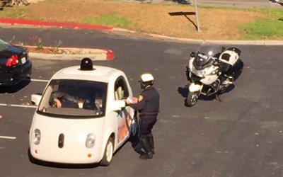 Η αστυνομία κυνήγησε το Google car