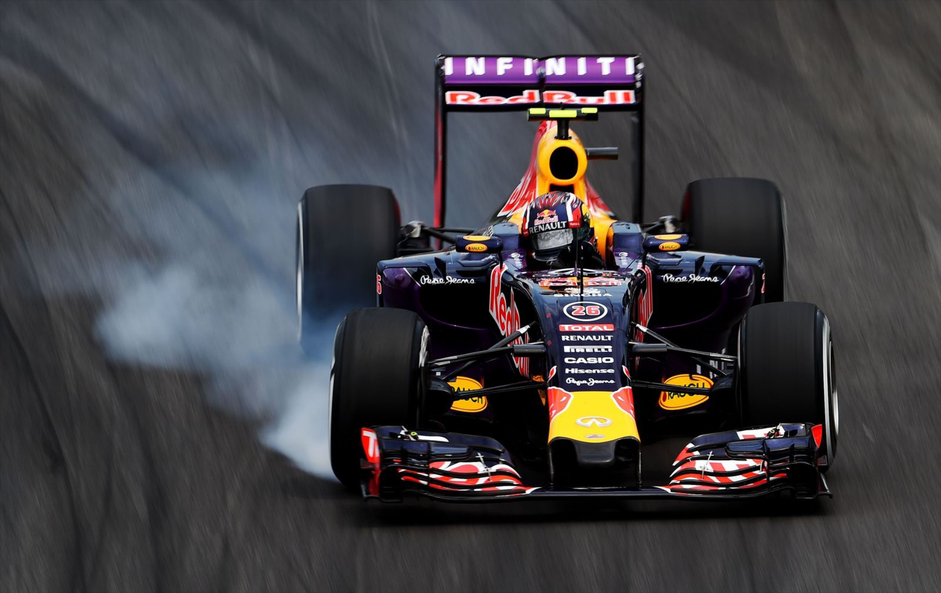 Θα συνεχίσει με κινητήρες Renault η Red Bull Racing