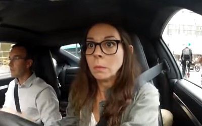 Ξαφνικά πρέπει να εξεταστείς με… Porsche 911 (VIDEO)