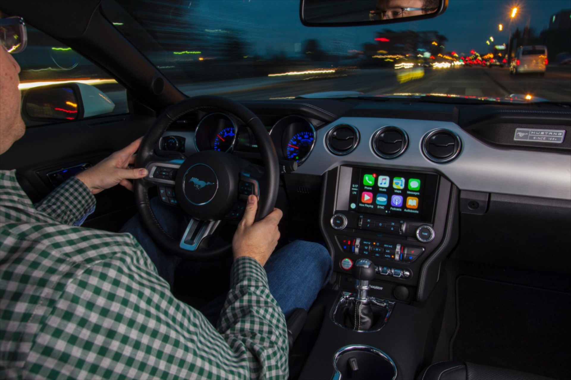 Apple CarPlay και Android Auto στα Ford