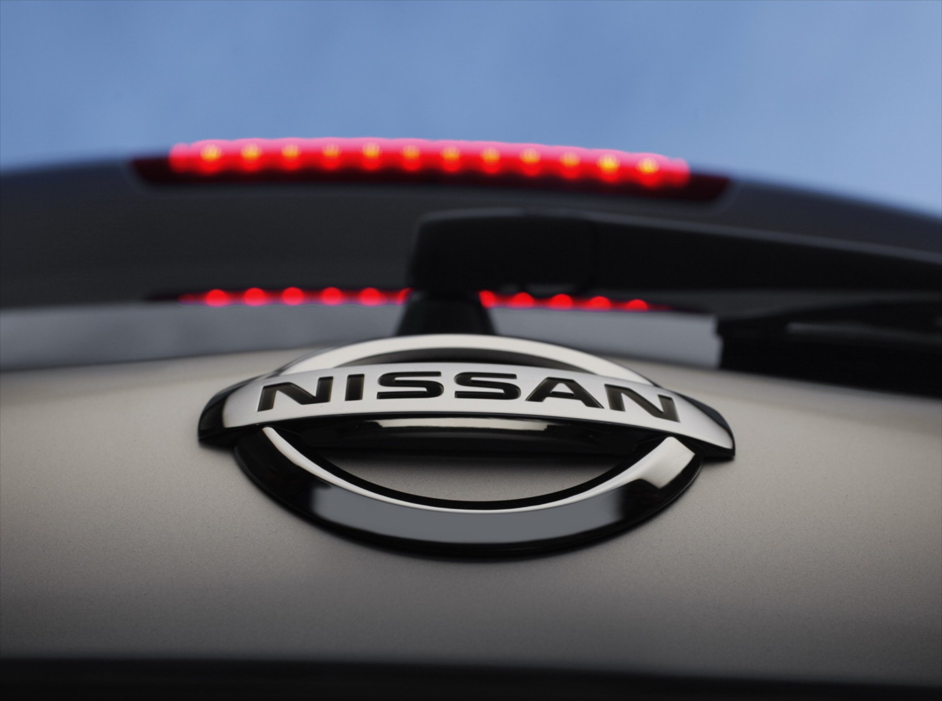 Επίθεση των Anonymous στη Nissan
