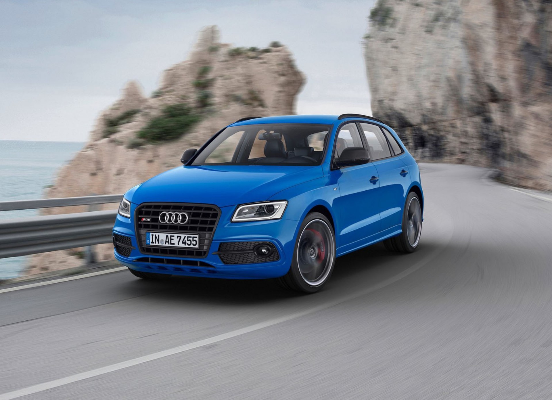 Γρήγορο Q5 RS ετοιμάζει η Audi
