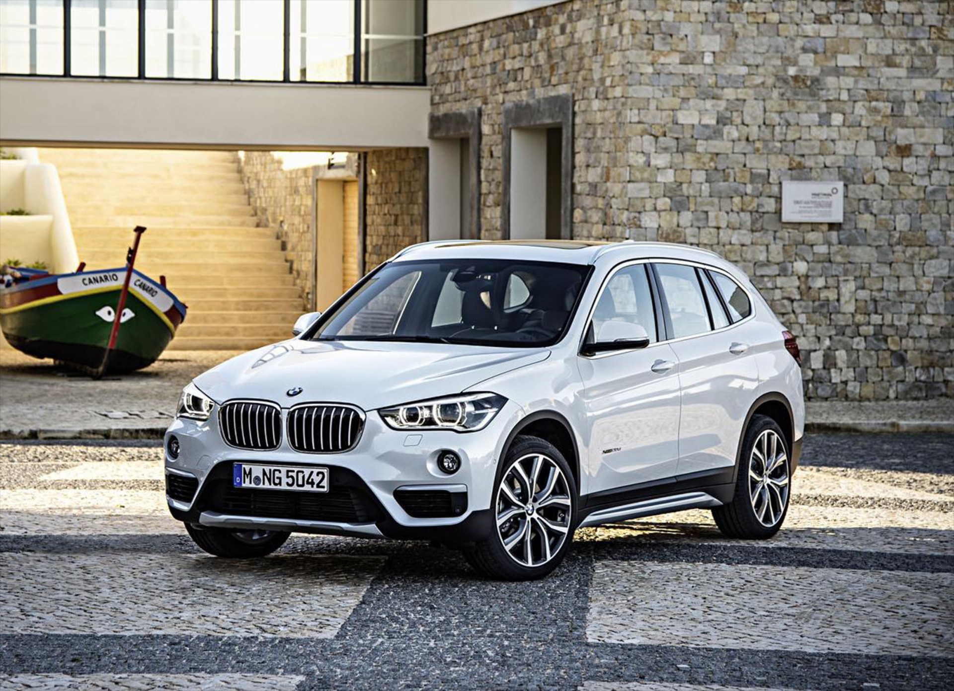 Νέα BMW X1 sDrive 18i (1.5 Turbo) από €259/μήνα