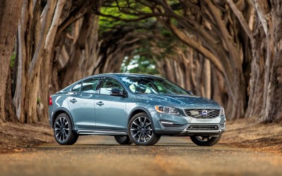 Στην Ελλάδα το ψηλό Volvo S60 Cross Country