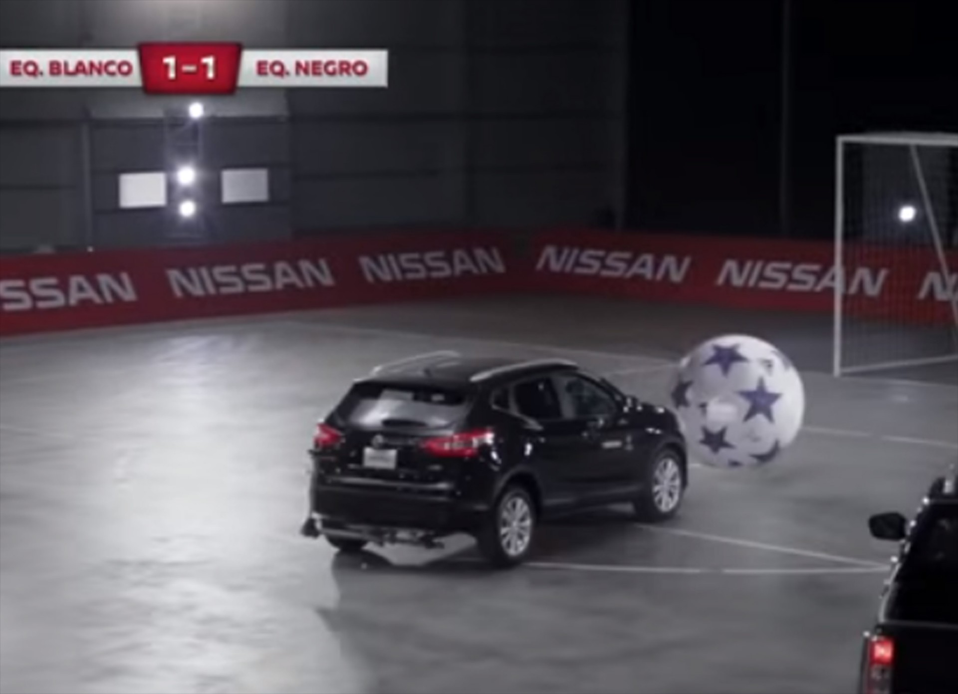 Η Nissan παίζει μπάλα... κυριολεκτικά! (video)