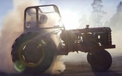Tι κάνει ένα τρακτέρ των 225 ίππων… (video)