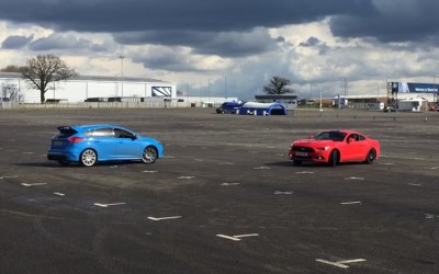 «Εμφύλια μάχη» : Mustang GT 5.0L VS Focus RS (video)