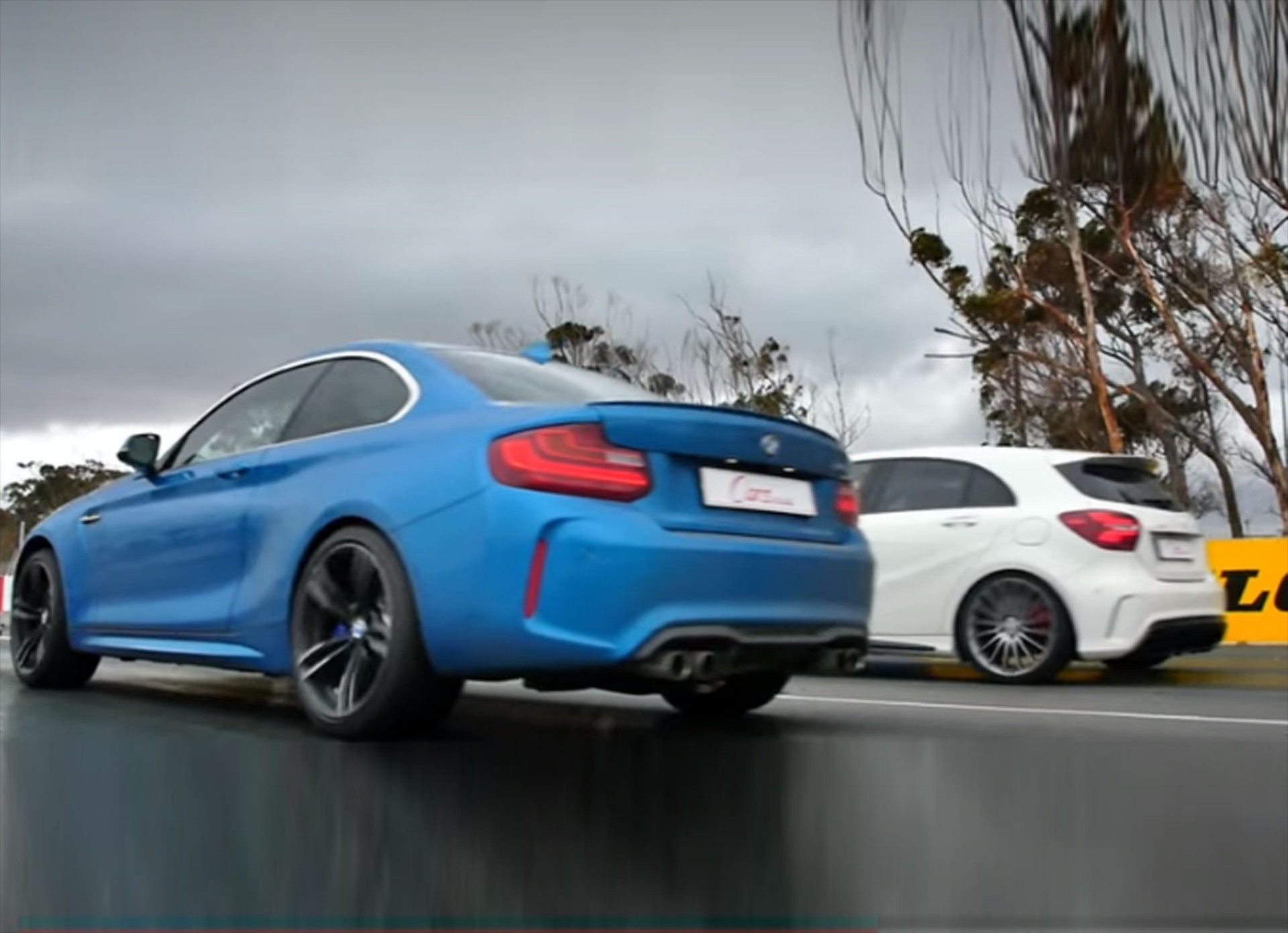 BMW M2 vs Mercedes-Benz A45 AMG (video)