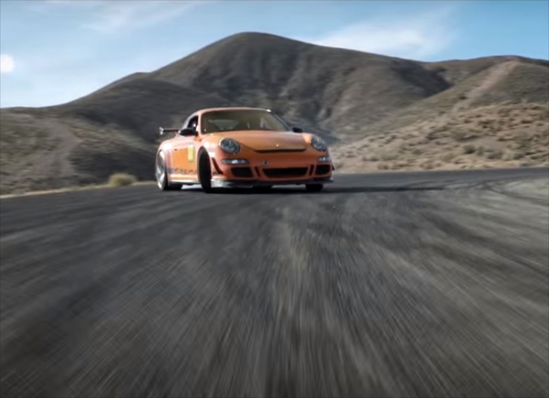 Ατελείωτο drift με μια Porsche 911 GT3 RS (video)