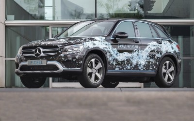 Η Mercedes-Benz GLC F-CELL μπαίνει στην πρίζα