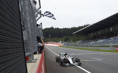 F1: Από λάθος στην στρατηγική φτάσαμε στο συμβάν Hamilton-Rosberg;