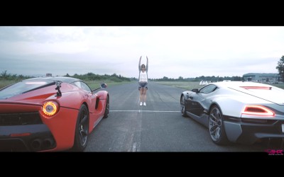 Η LaFerrari «τα βάζει» με το… «ρεύμα» (video)