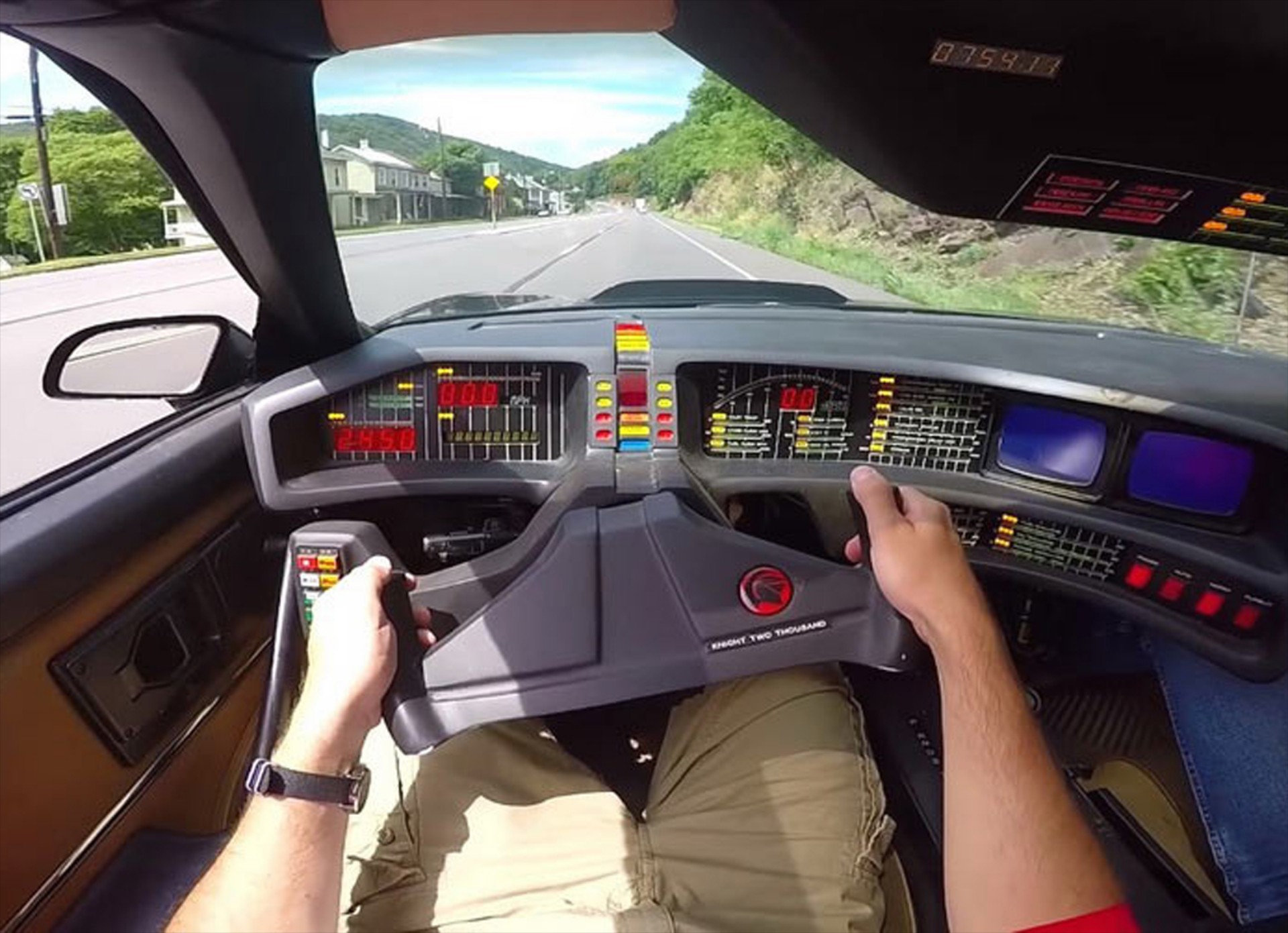 Πόσο τραγικά είναι να οδηγείς τον ΚΙΤΤ; (video)