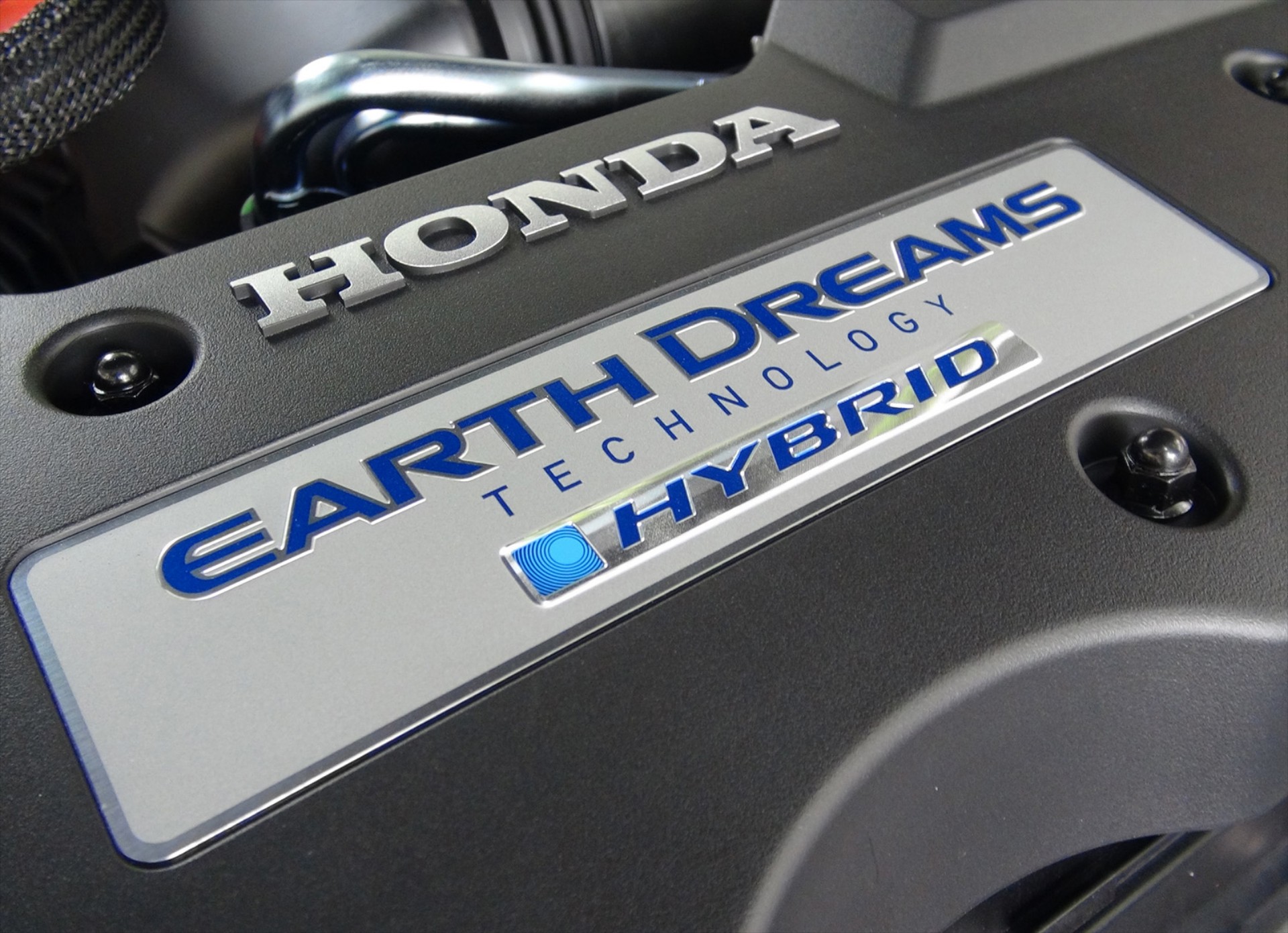 «Επαναστατικός» μαγνήτης για υβριδικά αυτοκίνητα