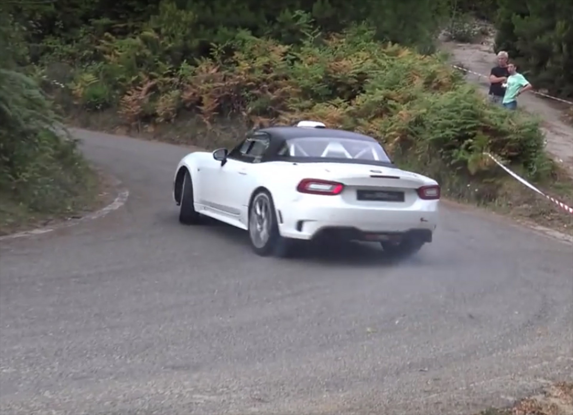Η αγωνιστική πλευρά του Abarth 124 Spider (video)