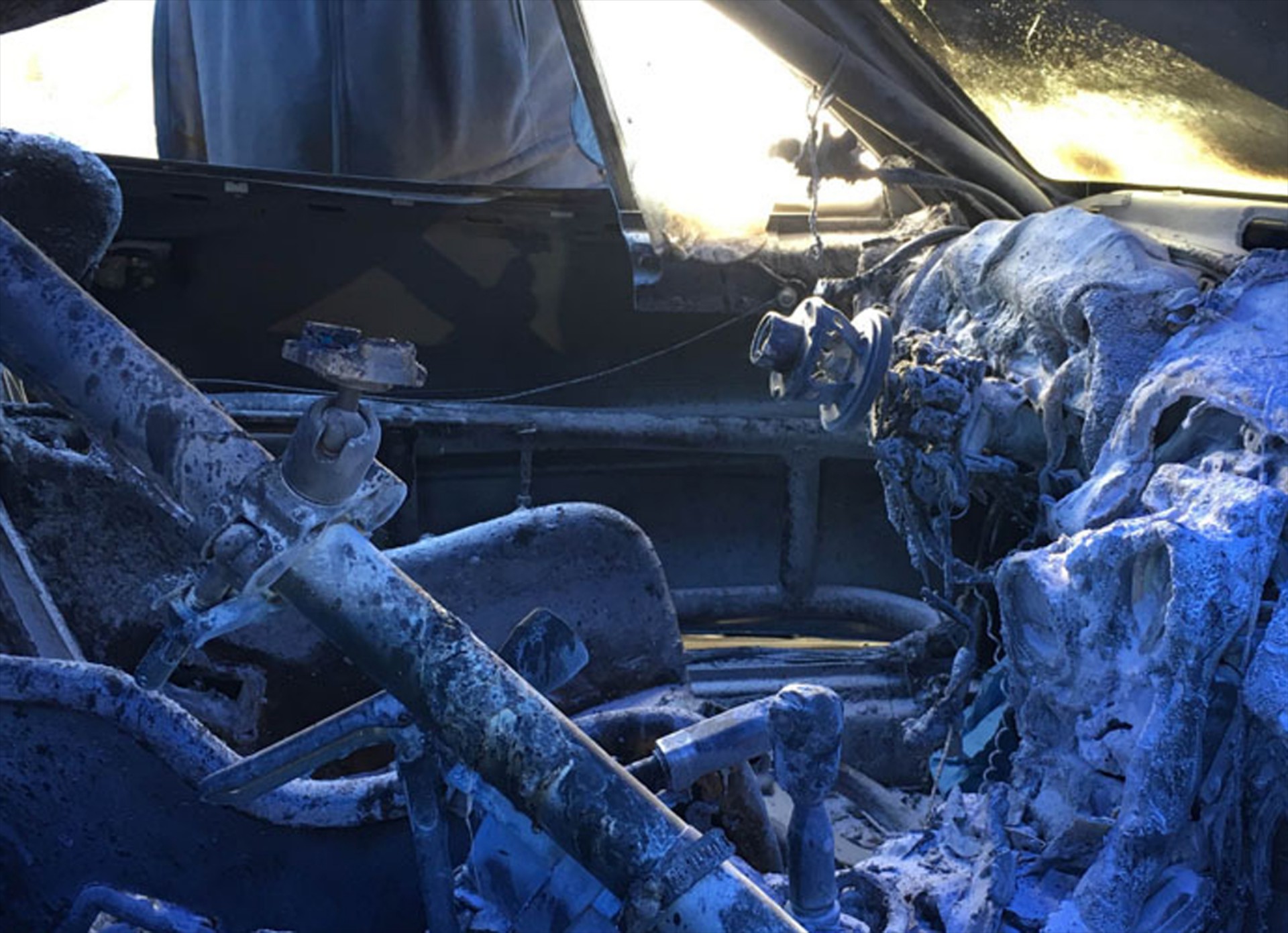 Παραλίγο να πάρει φωτιά μέσα στο MX-5 του (video)