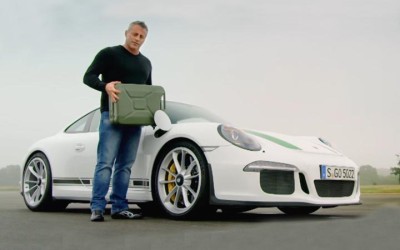 Ο Matt LeBlanc δοκιμάζει την Porsche 911 R (video)