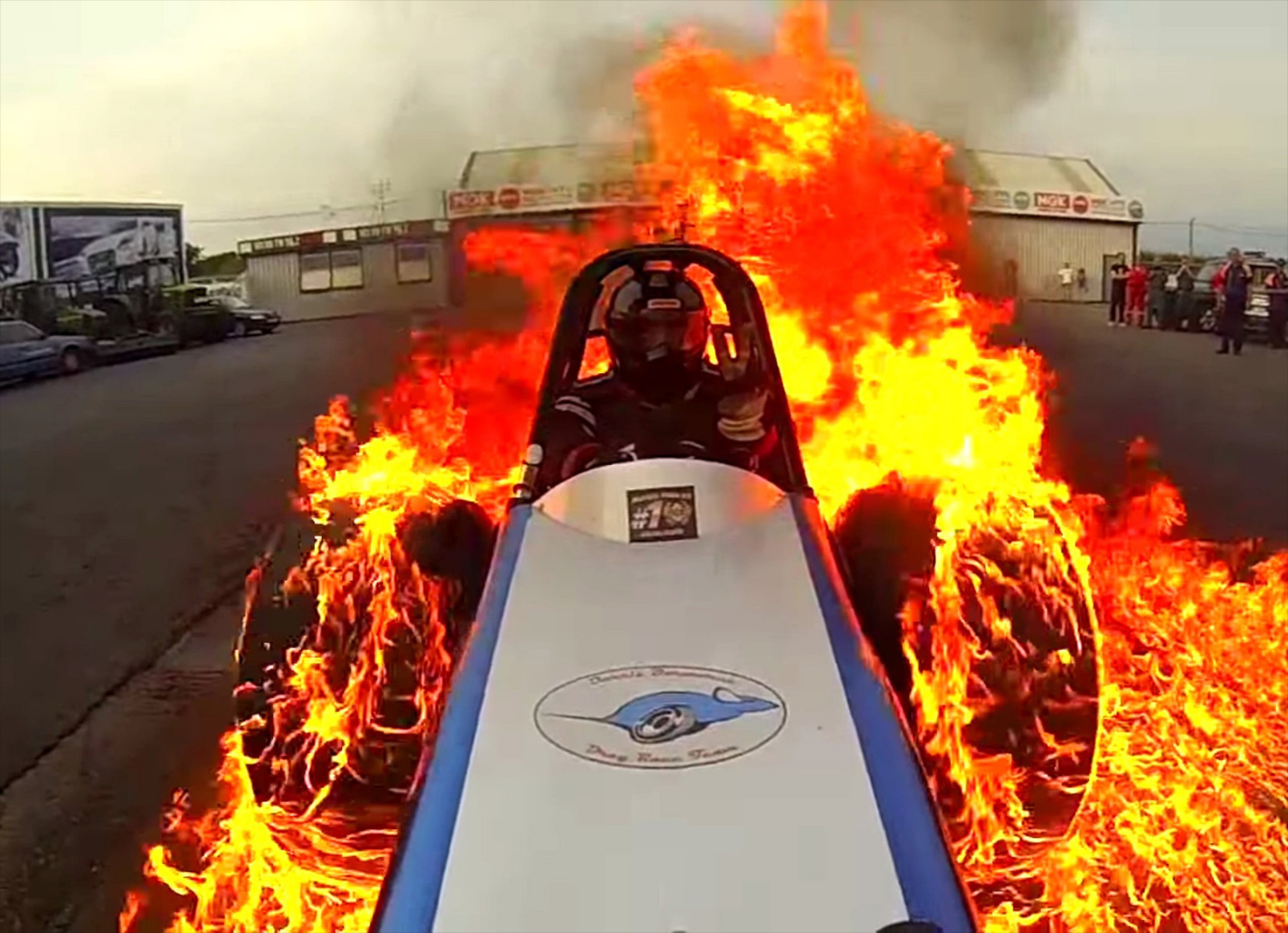 Πήρε… φωτιά και κέρδισε βραβείο (video)