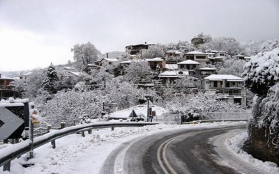Μόνο με αλυσίδες προς την Πάρνηθα