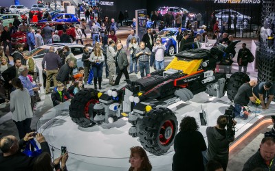 Το Batmobile από 344.000 τουβλάκια LEGO! (vid)