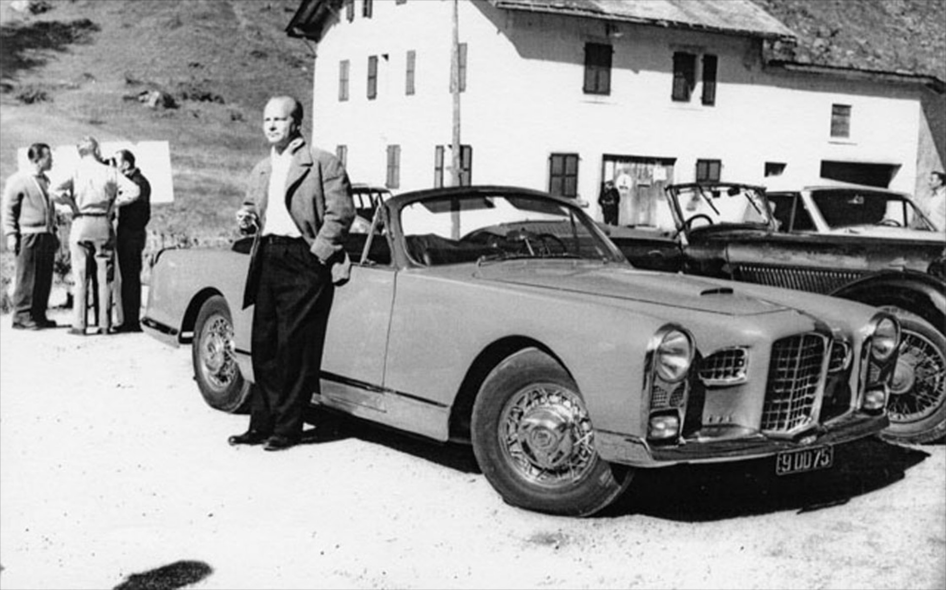 Jean Daninos 1906 - 2001: Ανήσυχο πνεύμα