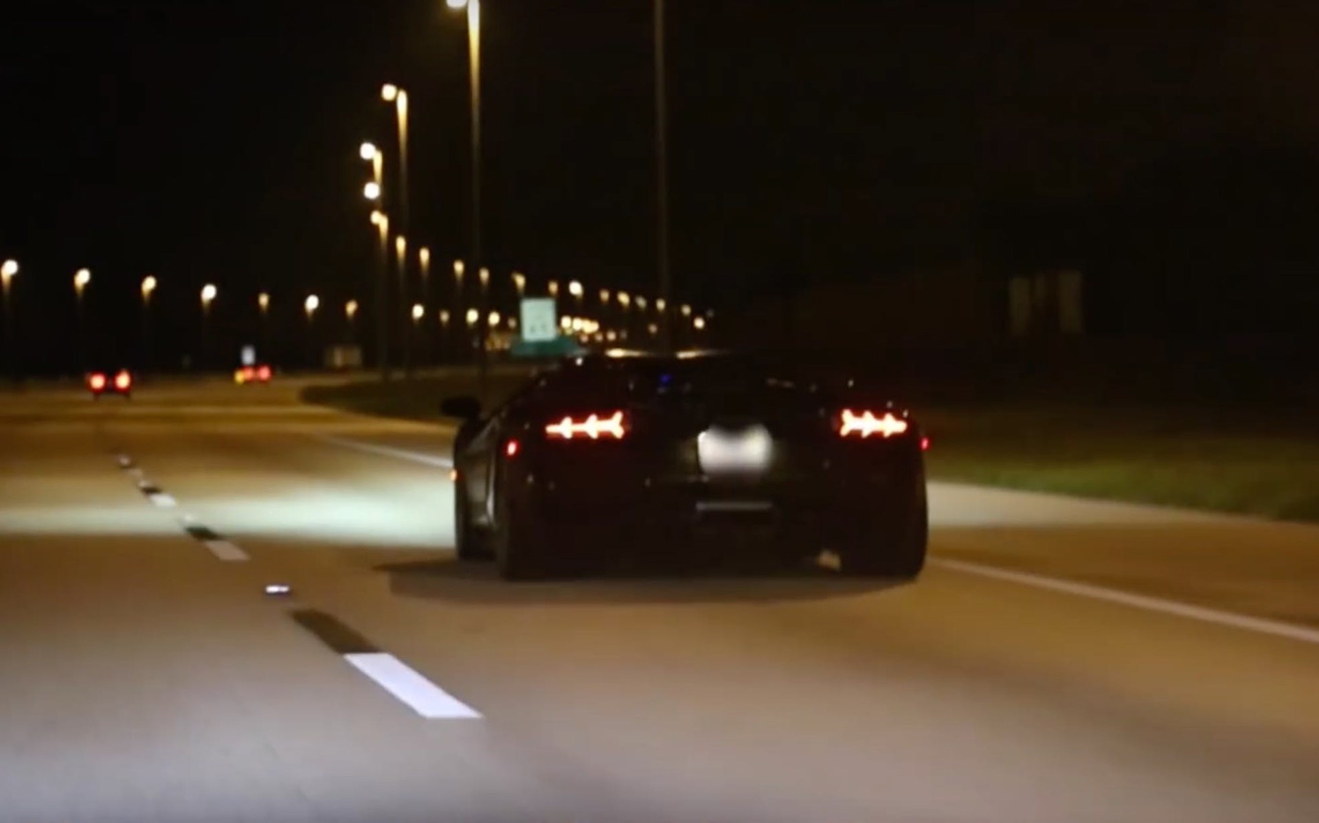 Προδόθηκε επειδή πήγαινε σιγά με Lamborghini