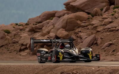 Όλη η ανάβαση του νικητή στο Pikes Peak (vid)