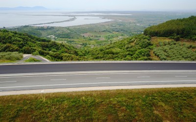 Πετούσαν πέτρες σε οχήματα στην Ιόνια Οδό!