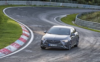 Ταχύτερο του OPC το Insignia GSi! (vid)