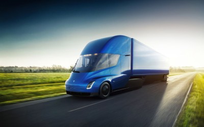 Από περιέργεια, πόσο κάνει το φορτηγό της Tesla;