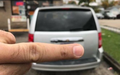 Αυτή είναι η νέα μόδα ανάρτησης αγγελιών αυτοκινήτων;