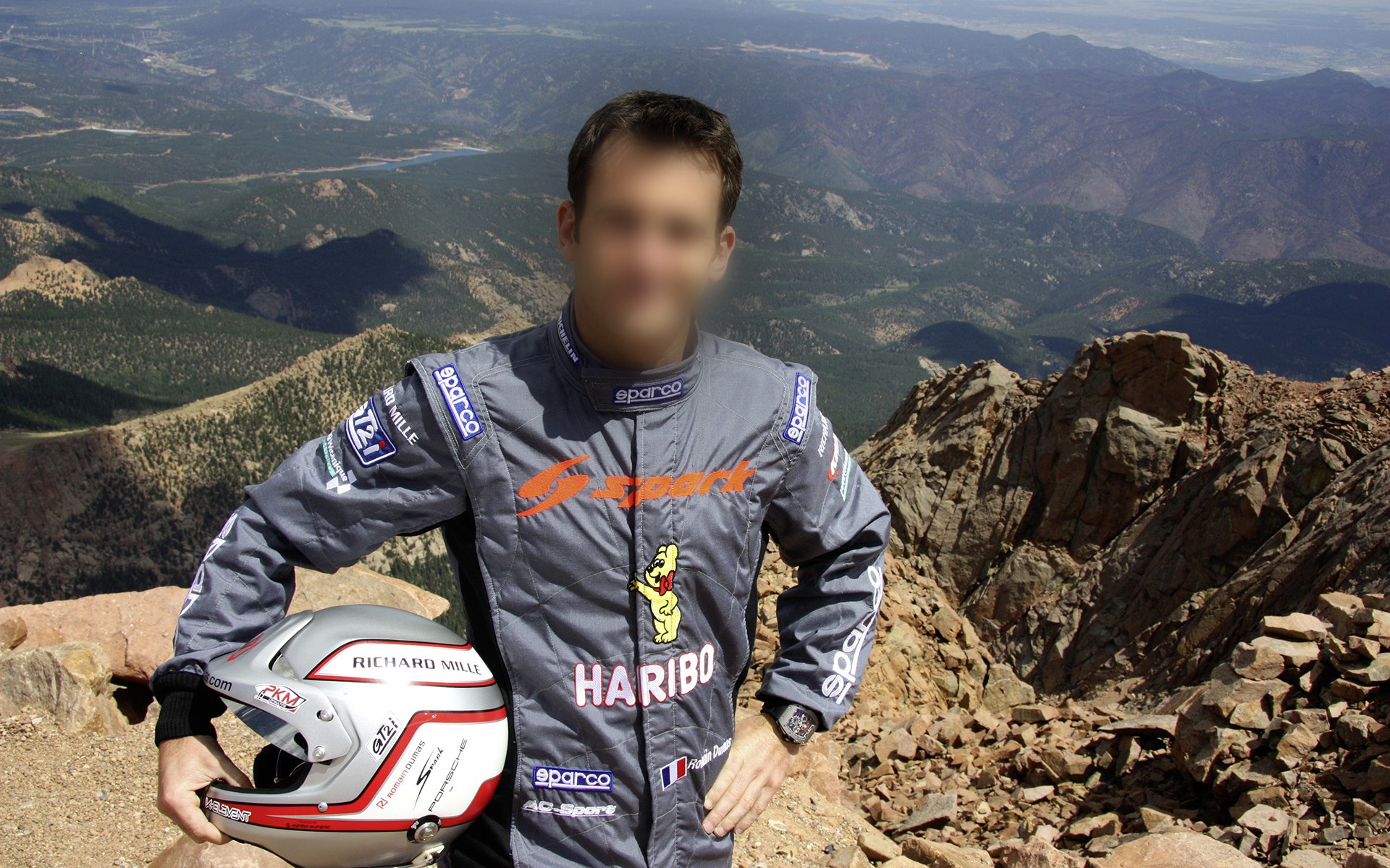 Ποιος είναι ο οδηγός της Volkswagen στο Pikes Peak; (vid)