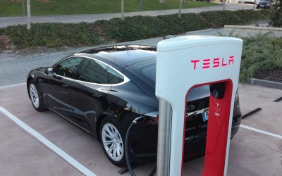 Ιδρύθηκε θυγατρική της Tesla στην Ελλάδα!