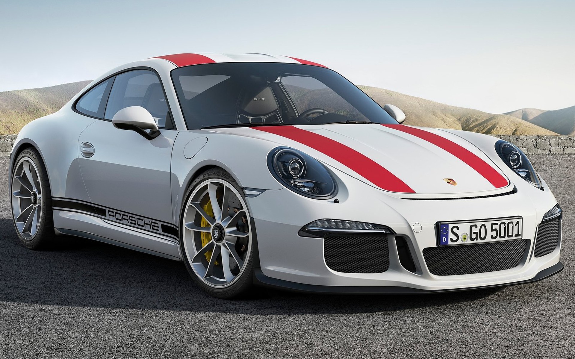 Ποιος πρότεινε την έκδοση 911 R στην Porsche;