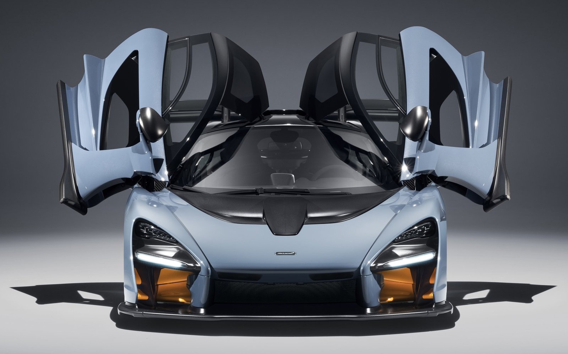 Η McLaren εξηγεί γιατί ονόμασε Senna το supercar της (video)