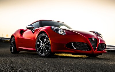 H Alfa Romeo 4C Coupe σταματάει, η Spider συνεχίζει