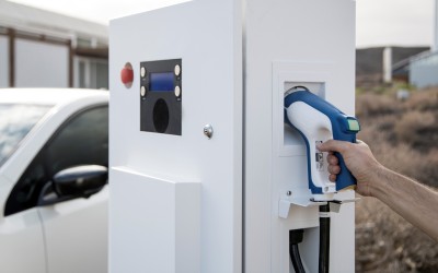 Έρευνα: Η αγορά ηλεκτρικών οχημάτων συνδέεται άμεσα με το εισόδημα