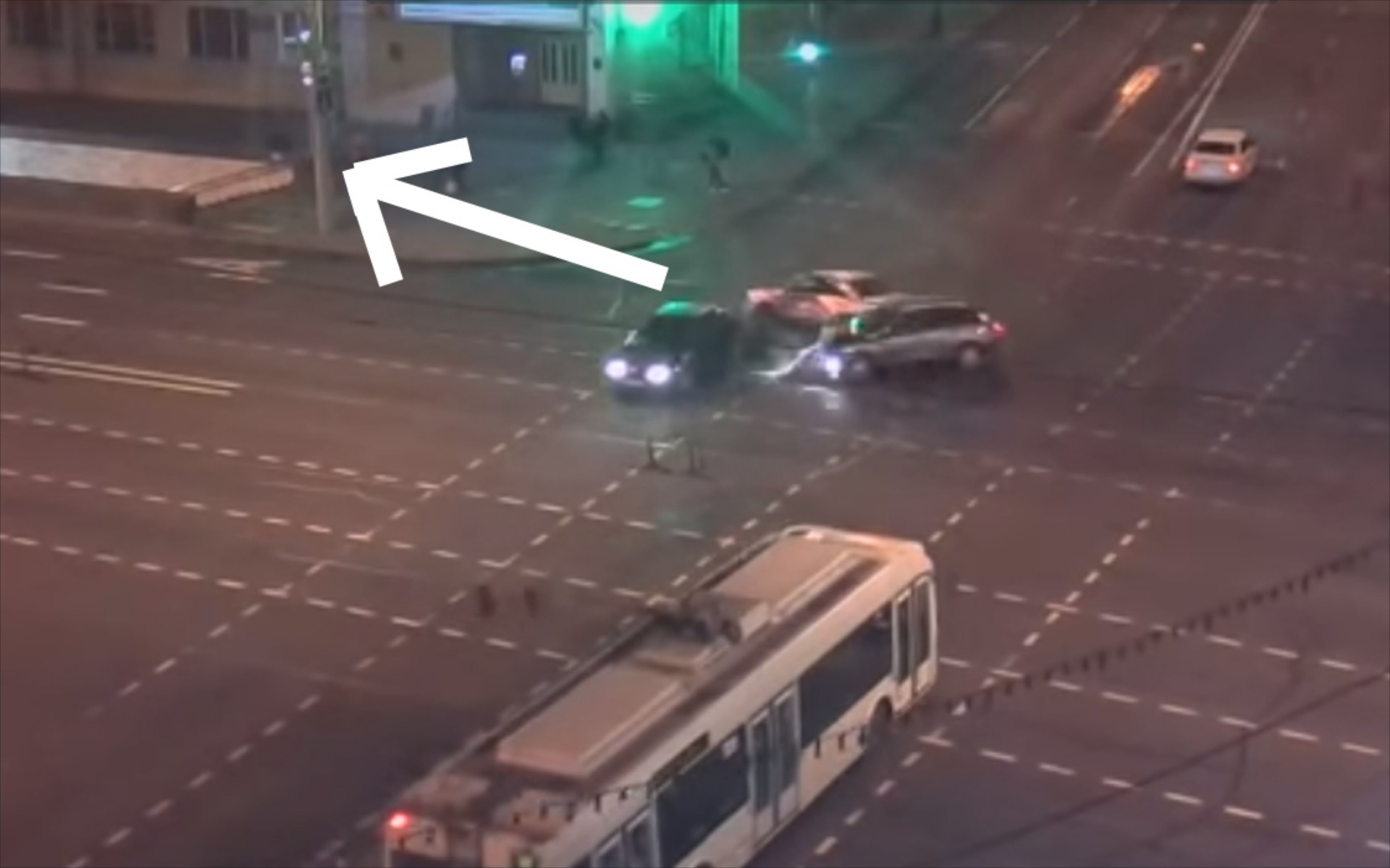 Κατέβηκε… να πάρει το Μετρό (video)