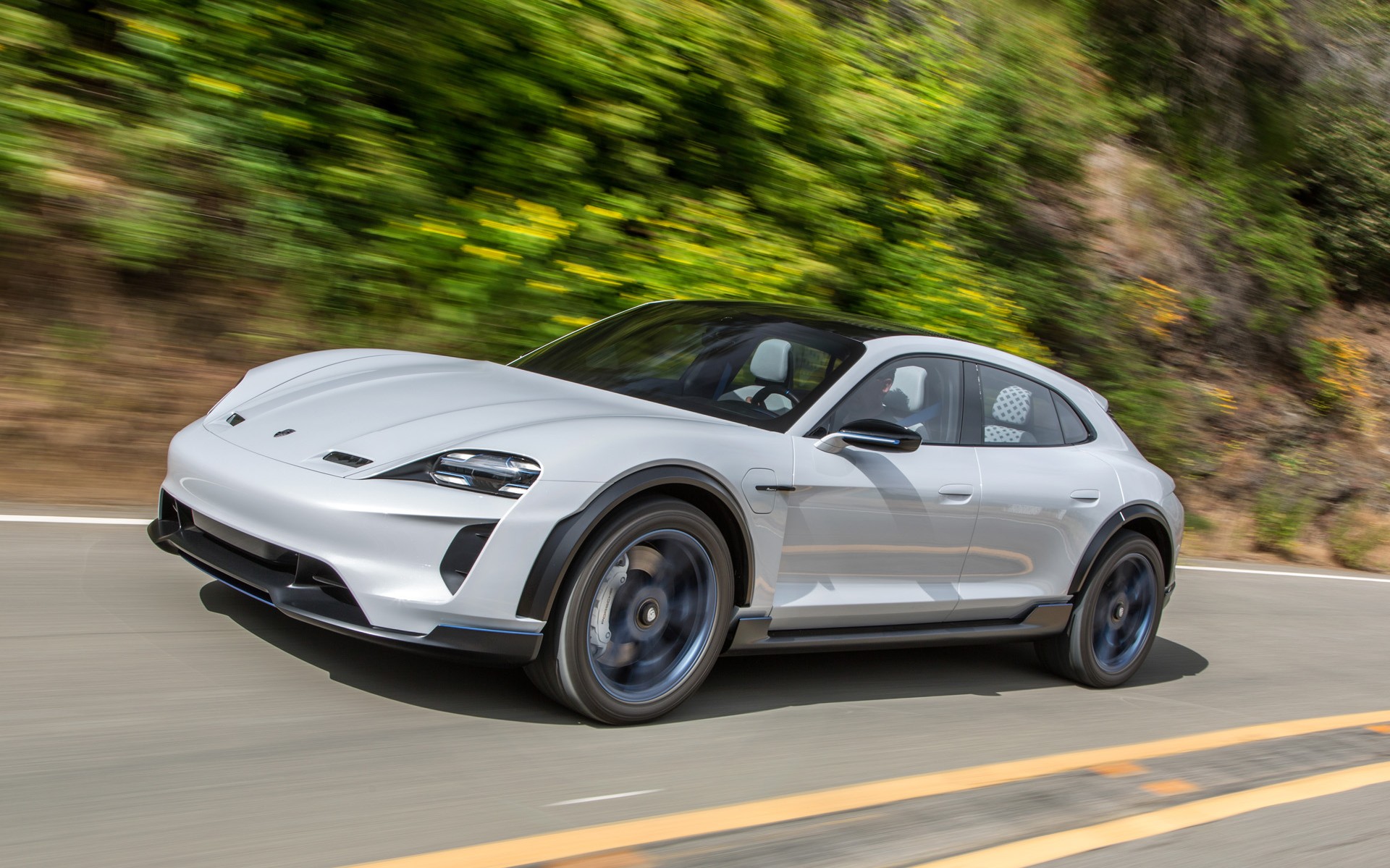 Δεύτερη ηλεκτρική Porsche στην παραγωγή